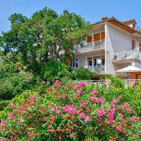 Fuer 4 Personen Ca 41 Qm In Crikvenica, Kvarner Bucht Und Umgebung アパート ツリクヴェニツァ